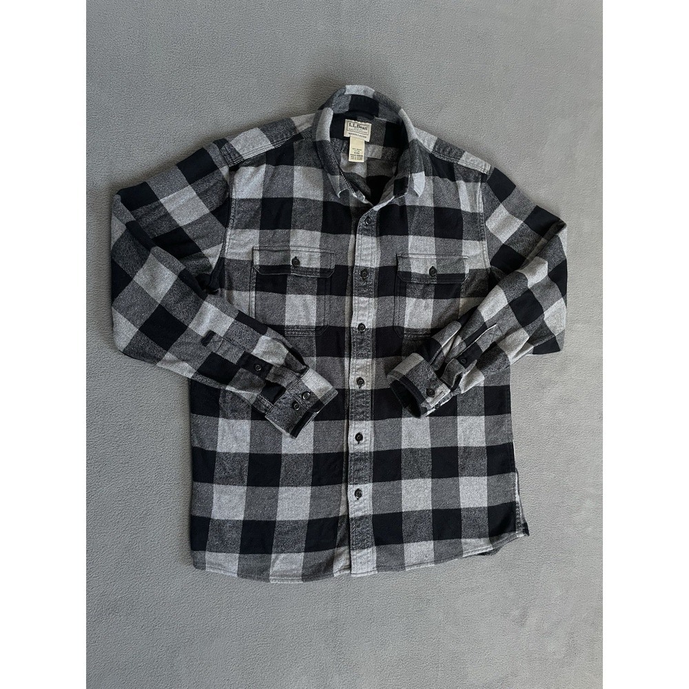 LL Bean Buffalo Plaid Flannel Shirt Mens M Slightly Fitted Gray Black  Cotton